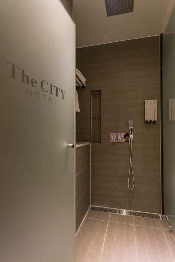 The City Hotel จอนจู ภายนอก รูปภาพ